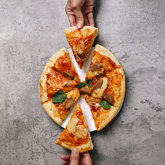 Pizza at Mama Bella - The Best Italian Restaurant in Downtown Dubai